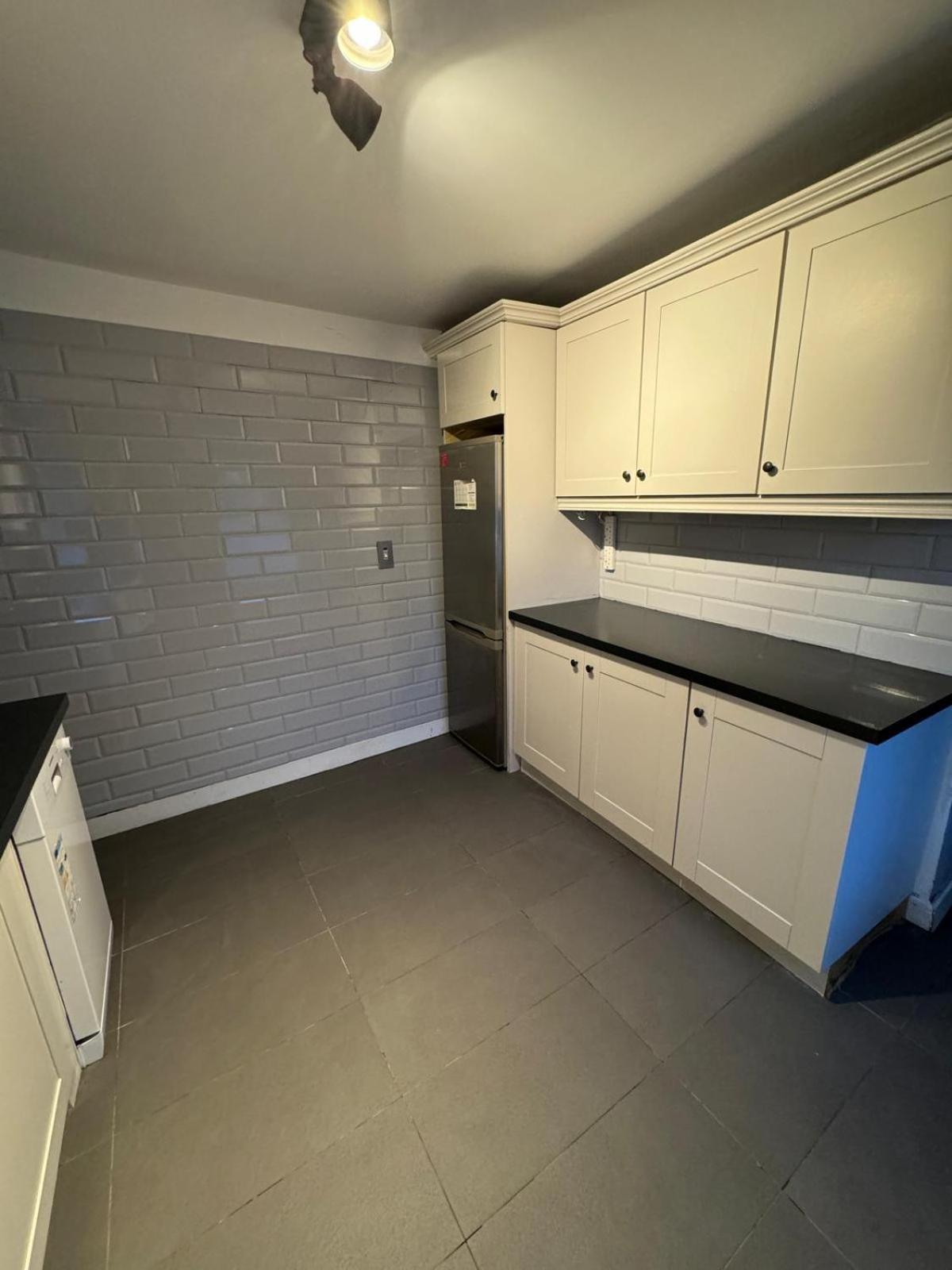 Extraordinary Family Near Croke Park - 4 *